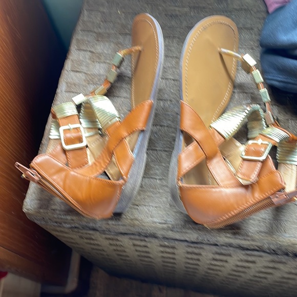 Sandals - Picture 9 of 11